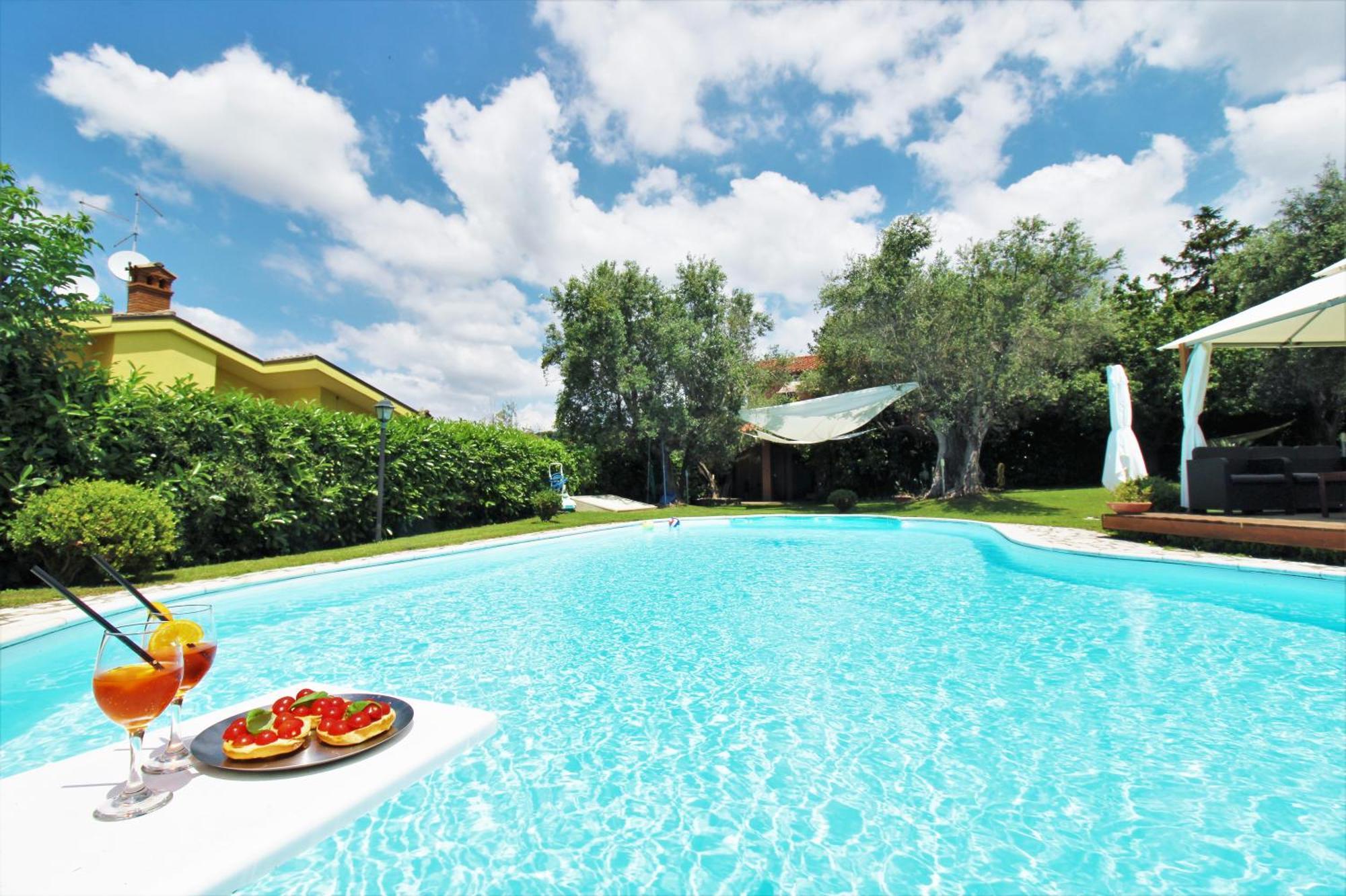 Villa Di Lago Albano - Castel Gandolfo อัลบาโน ลาซิอาเล ภายนอก รูปภาพ