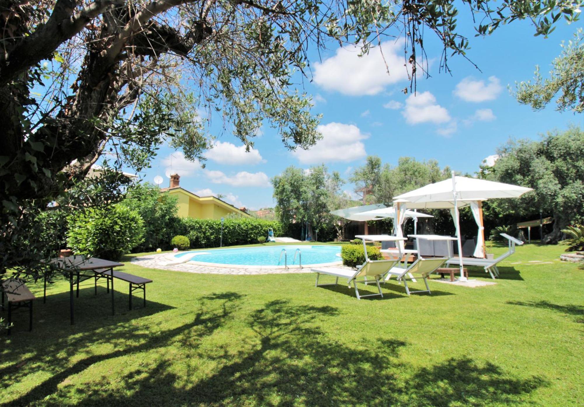 Villa Di Lago Albano - Castel Gandolfo อัลบาโน ลาซิอาเล ภายนอก รูปภาพ